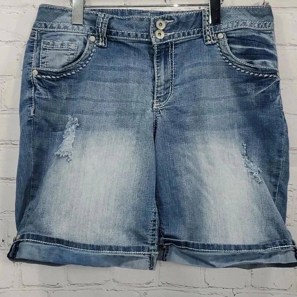 Lane Bryant Cuffed Blue Jean Shorts Size 14 - Picture 1 of 14